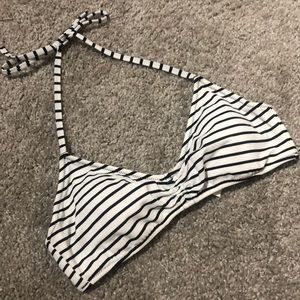 Victoria’s Secret bikini top size small NEVER WORN
